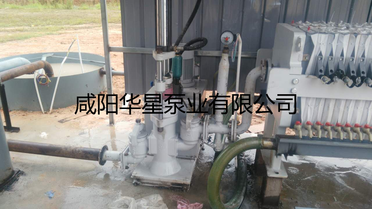 華星陶瓷柱塞泵是用在陶瓷廠處理污水